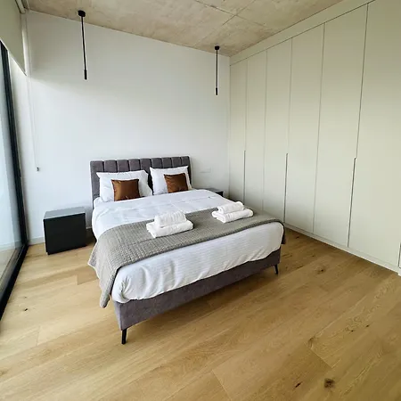 Elysian Blue 1 * 파포스