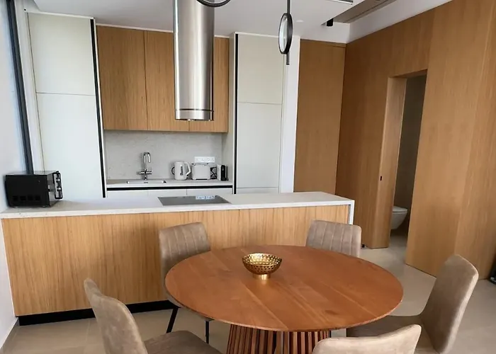 Elysian Blue 1 Vila *